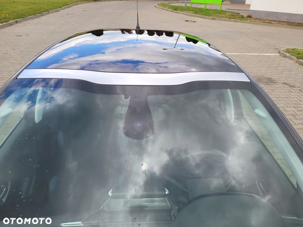 Peugeot 208 - 9