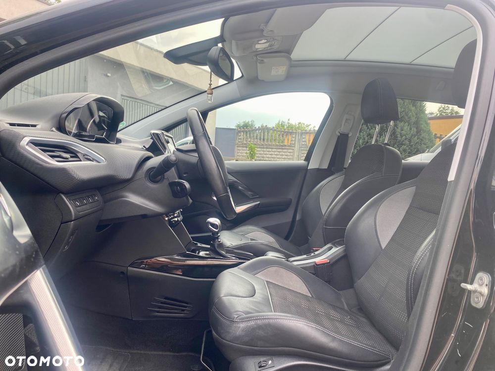 Peugeot 2008 BlueHDi FAP 120 STOP & START Allure - 18