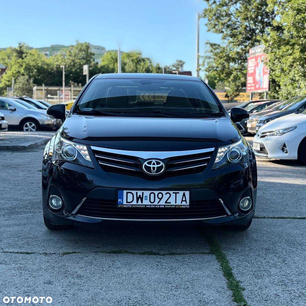 Toyota Avensis - 2
