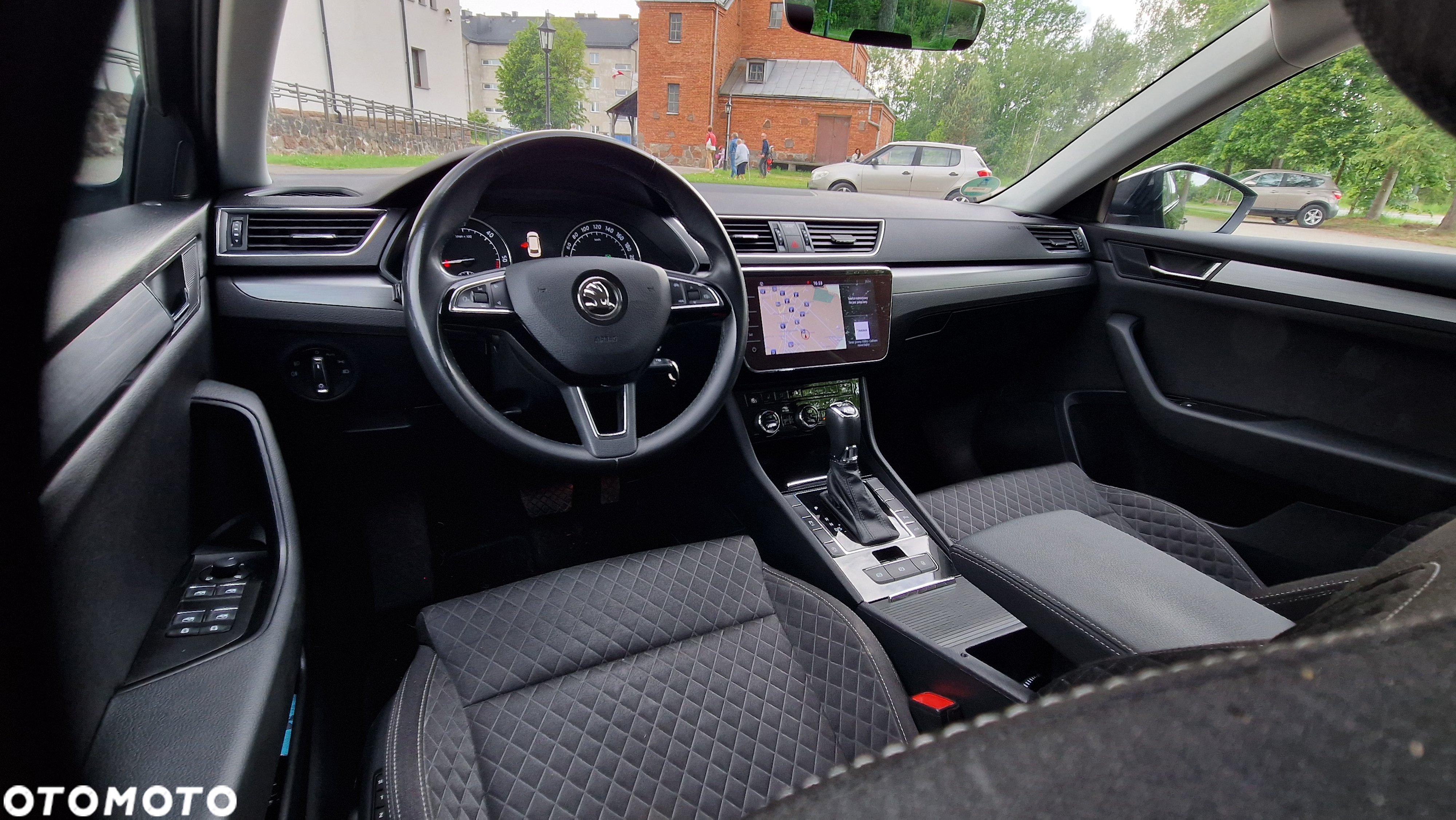 Skoda Superb 2.0 TDI 4x4 DSG Premium Edition - 20