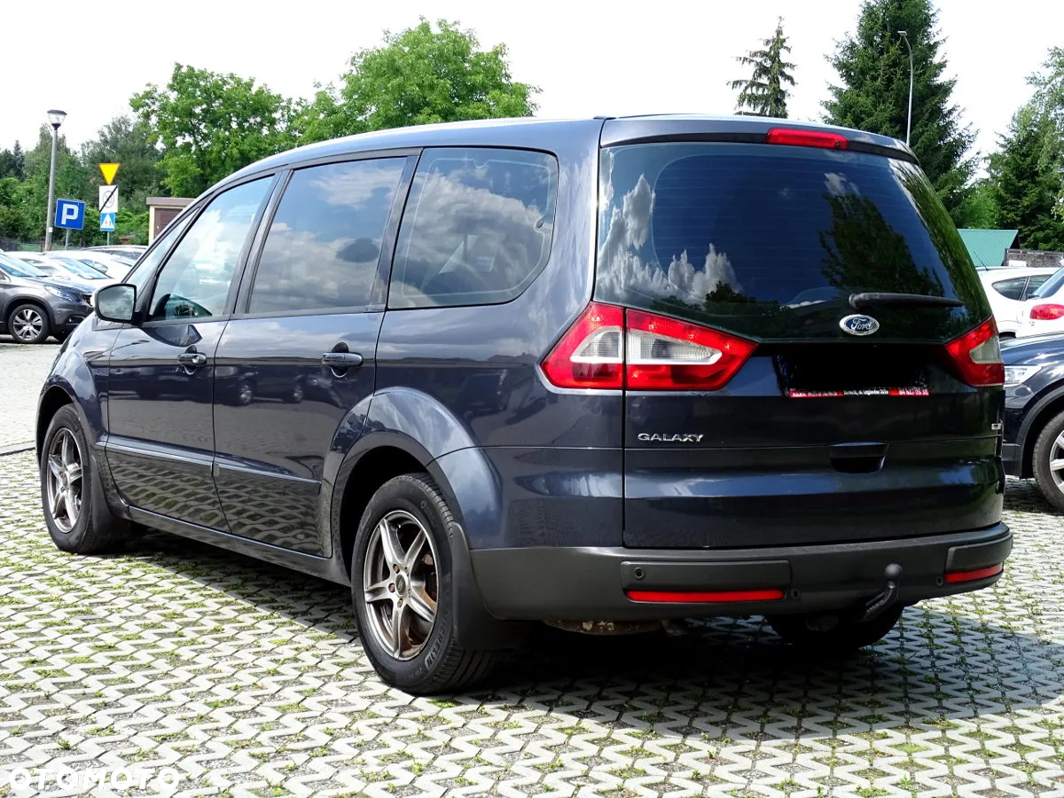 Ford Galaxy 2.0 TDCi Ambiente - 8