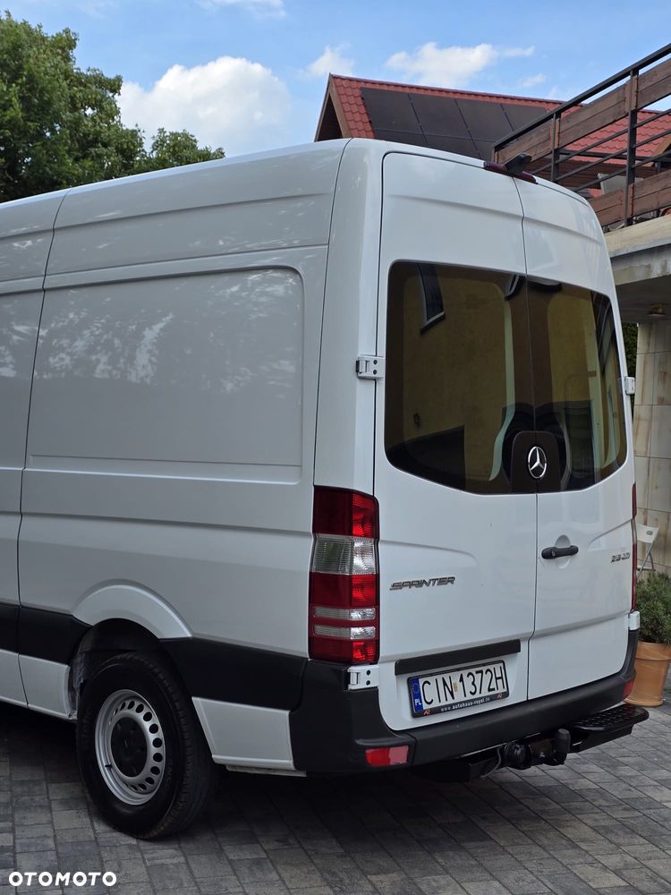 Mercedes-Benz Sprinter - 15