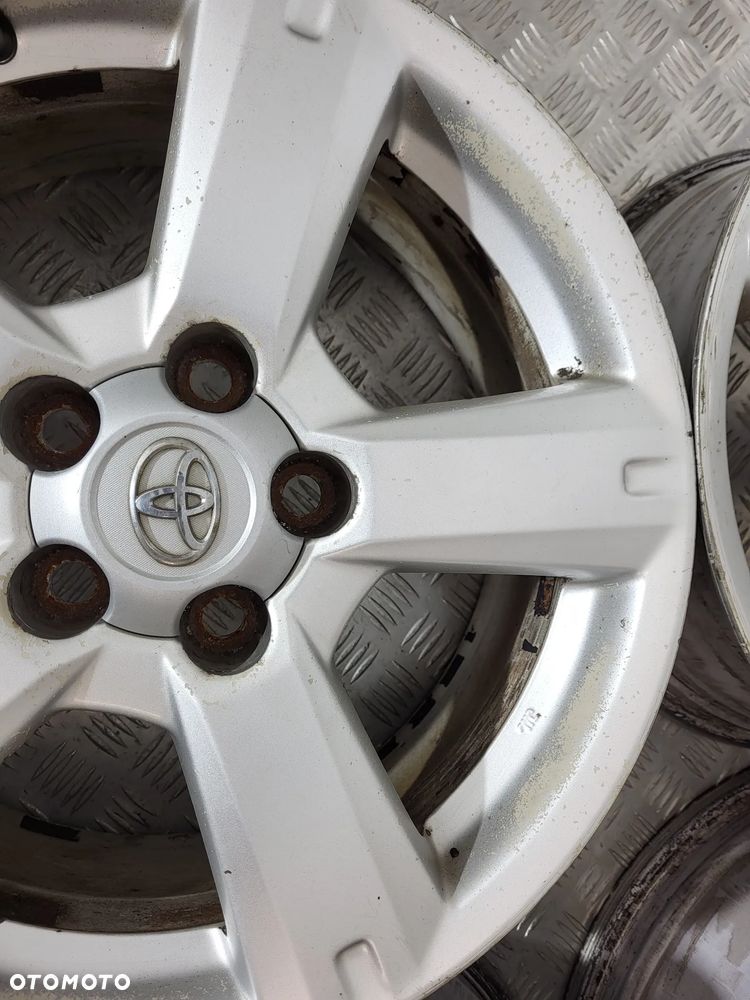 Toyota Rav4 III Felgi Aluminiowe 17 - 6