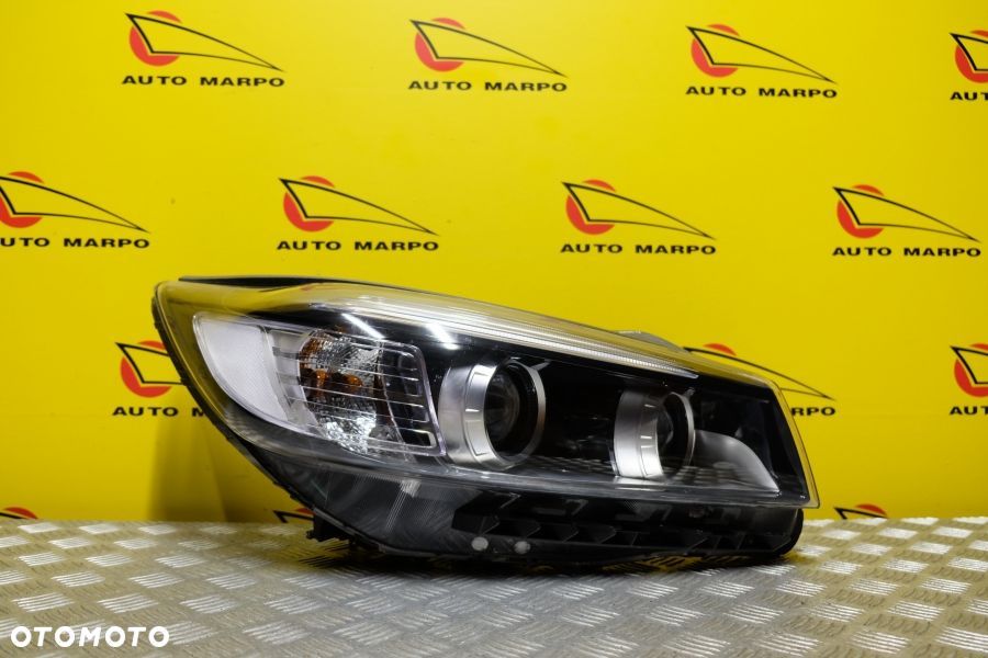 KIA SORENTO 2015- REFLEKTOR LAMPA ZWYKŁA SOCZEWKOWA Z LED R EU - 2