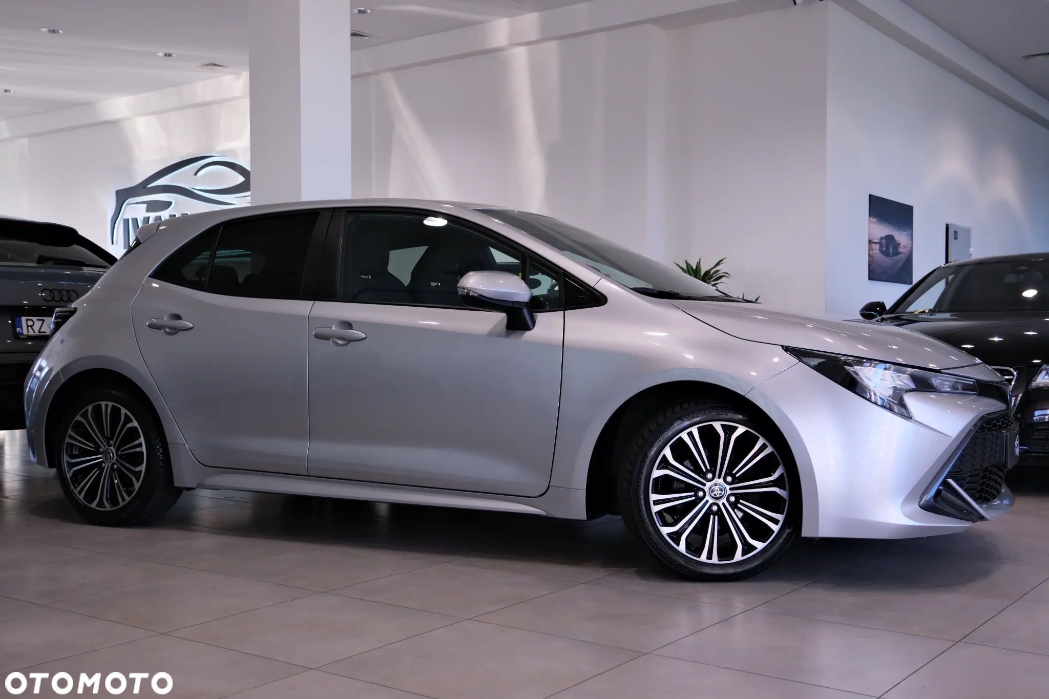 Toyota Corolla 1.8 Hybrid Active - 4