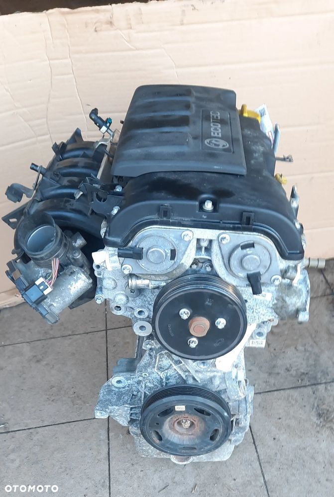 Silnik  części Opel A12XER CORSA ASTRA MERIVA - 3