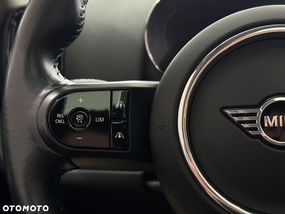 MINI Countryman - 24