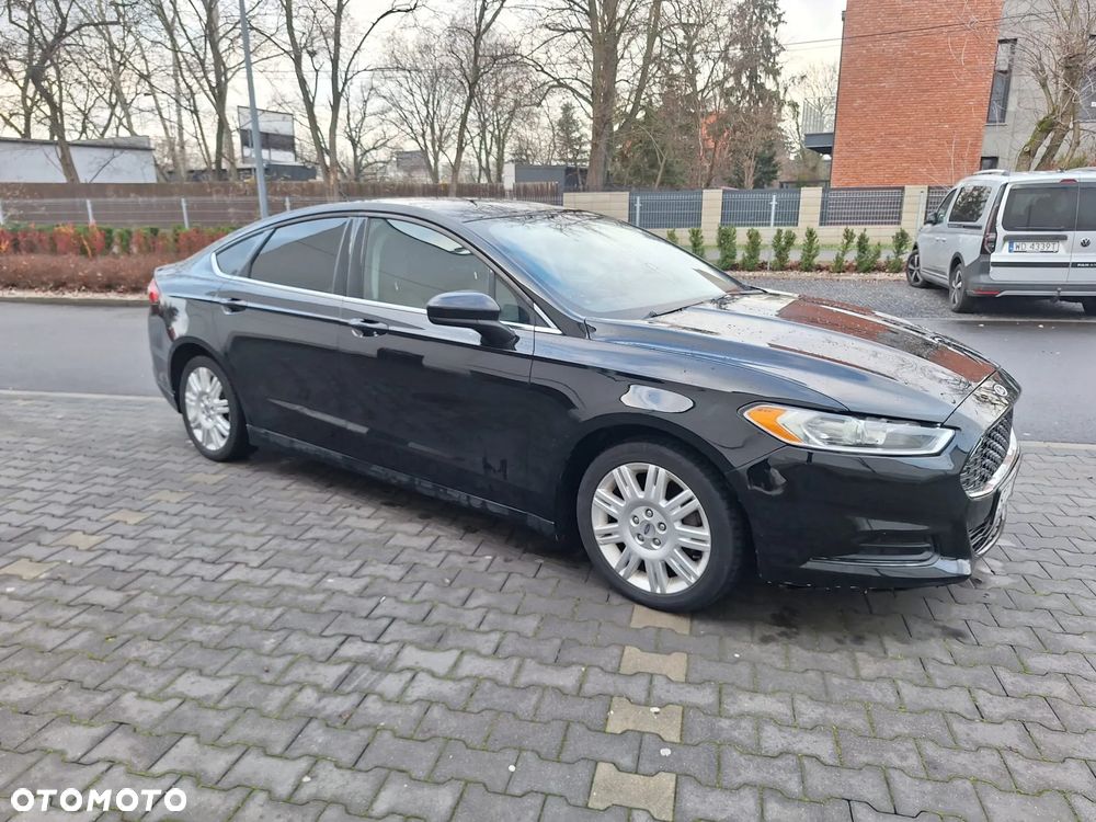 Ford Fusion - 2