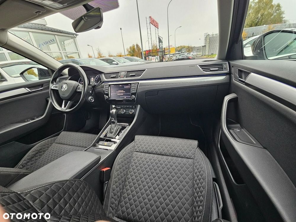 Skoda Superb 2.0 TDI SCR Ambition DSG - 19