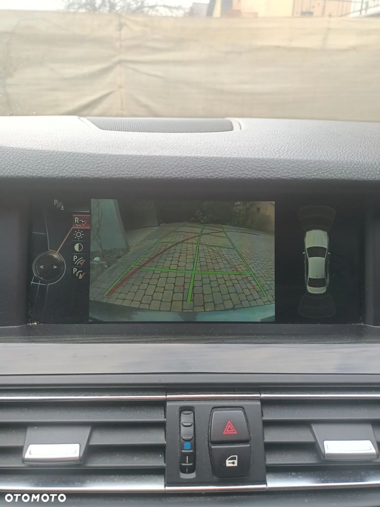 BMW Seria 5 520d xDrive Luxury Line - 4