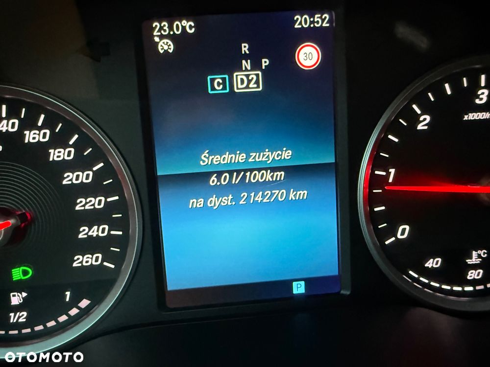 Mercedes-Benz Klasa C 220 d 4Matic 9G-TRONIC Night Edition - 23