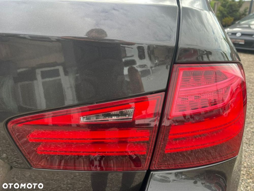 BMW Seria 5 520d Luxury Line - 18