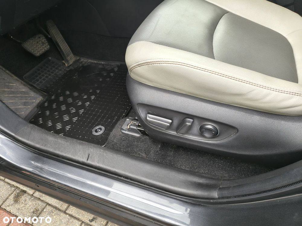Toyota RAV4 2.5 Hybrid Executive 4x4 - 8