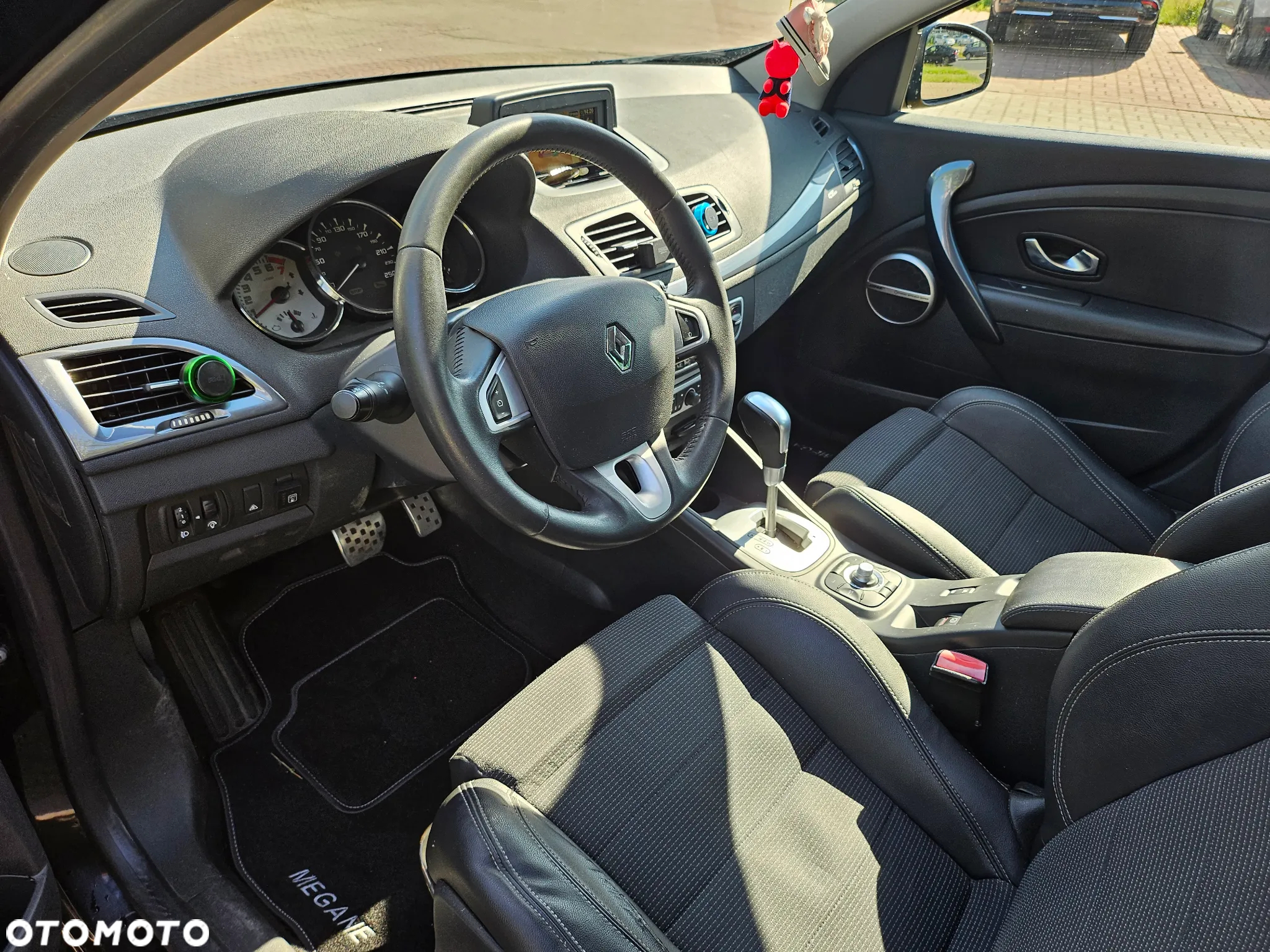 Renault Megane 2.0 16V Bose Edition CVT - 4