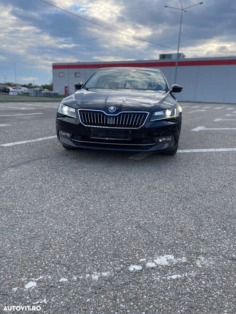 Skoda Superb 2.0 TDI DSG Style - 8