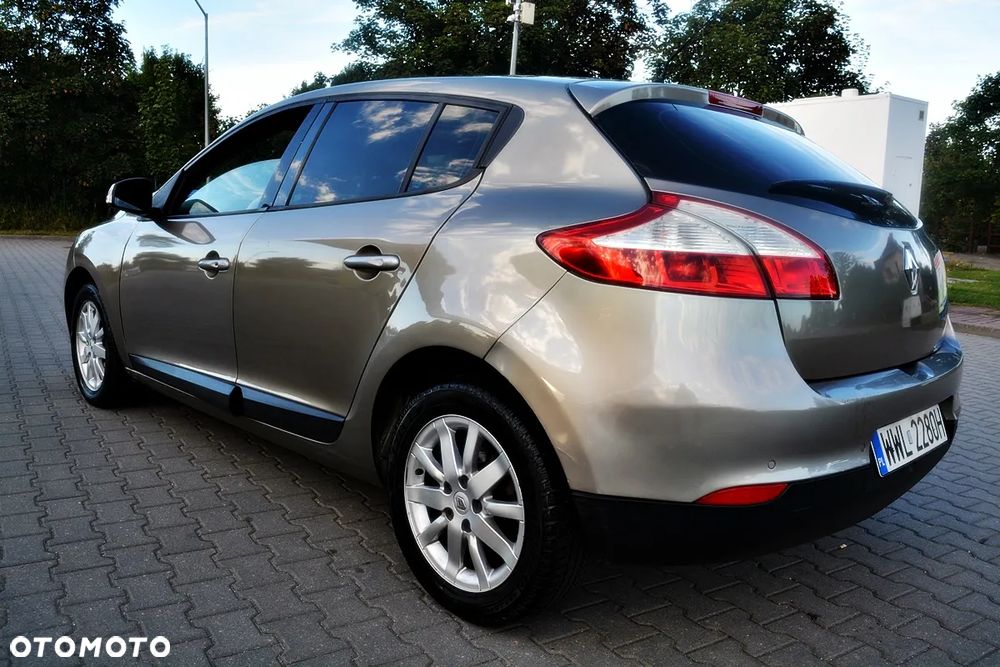 Renault Megane 1.6 16V Confort Authentique - 4