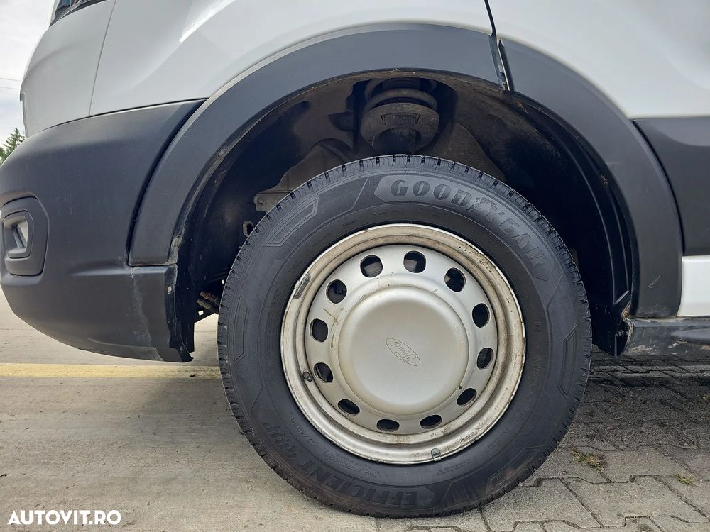 Ford Transit - 13