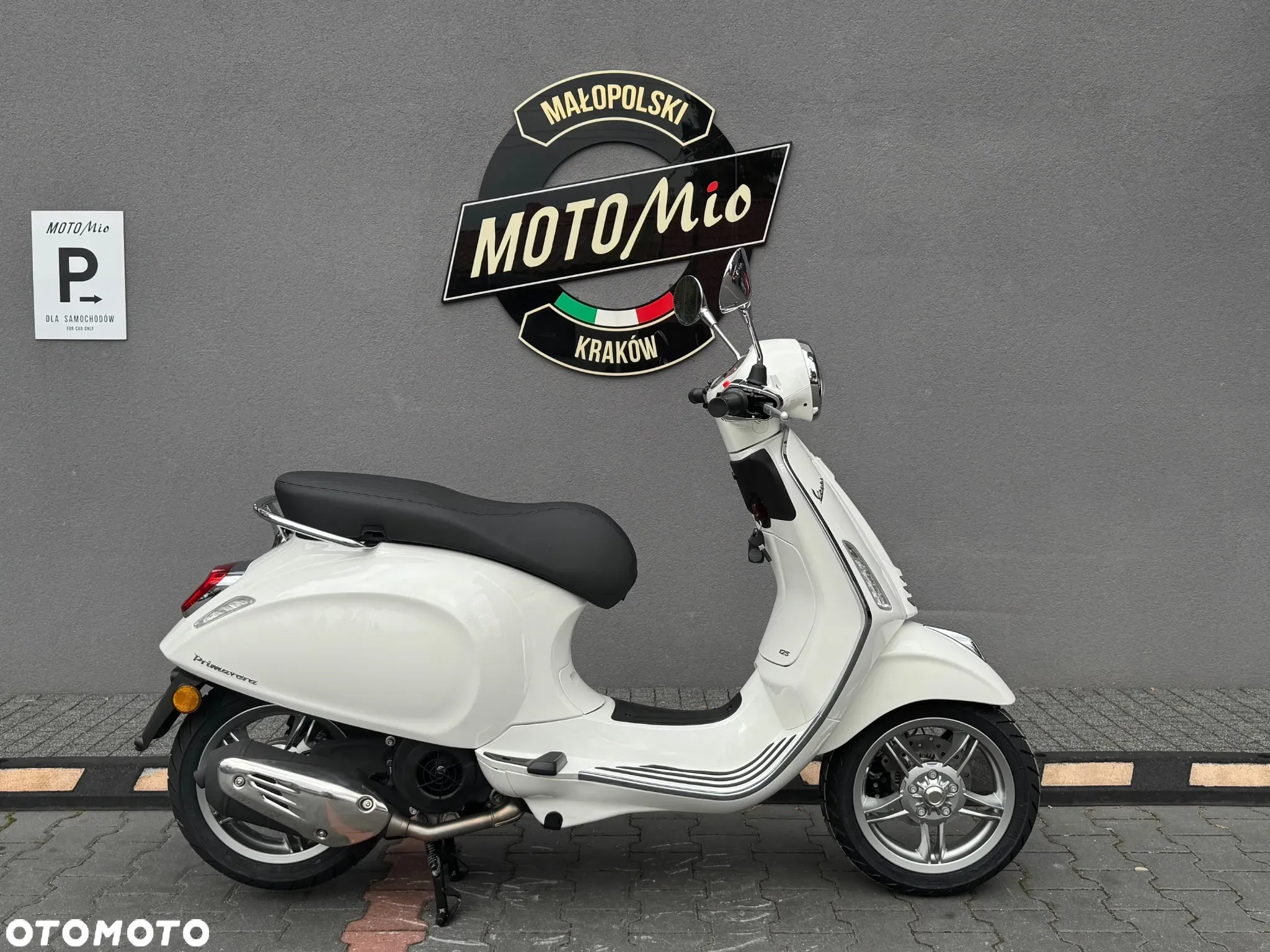 Vespa Primavera - 2