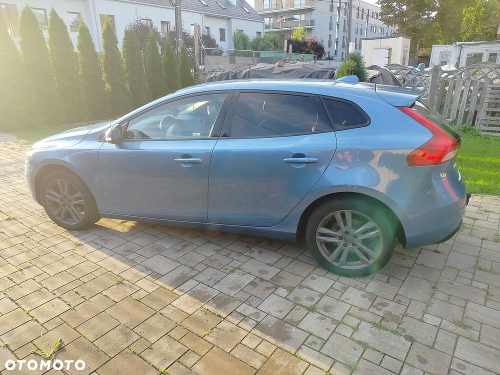 Volvo V40 D2 - 4