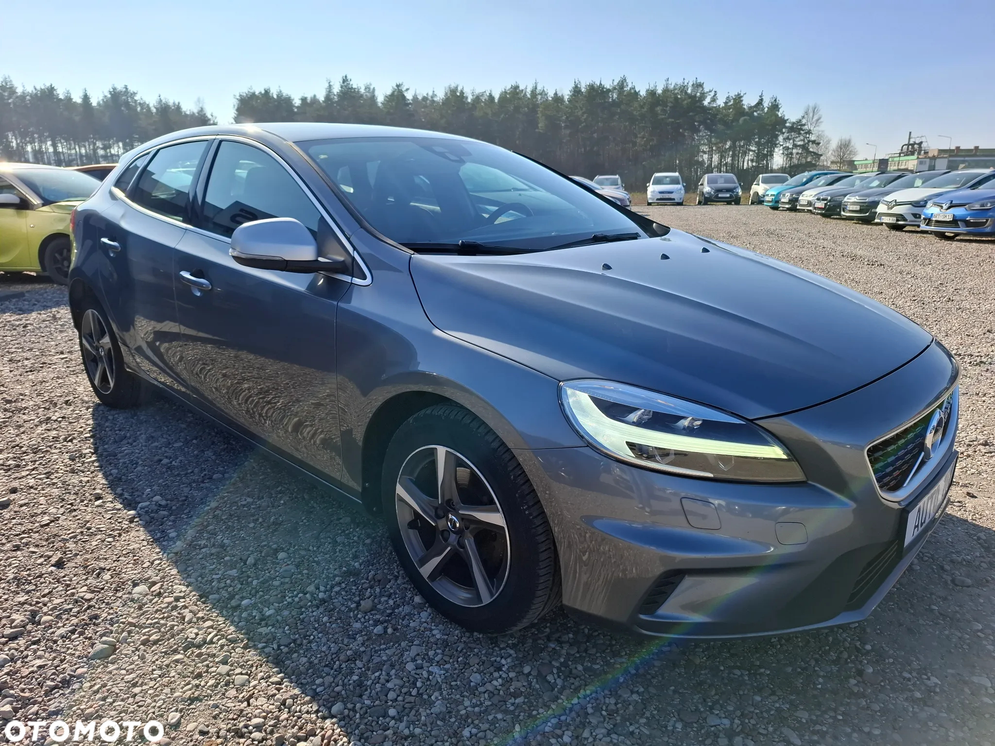 Volvo V40 D2 Drive-E R-Design Kinetic - 13