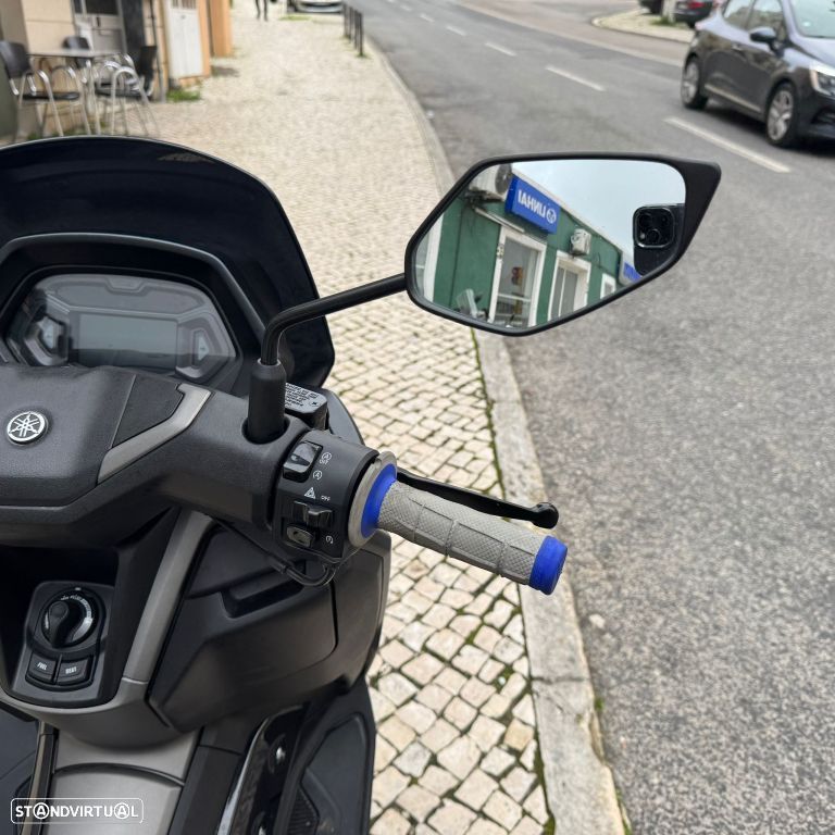 Yamaha NMAX 125 - 8