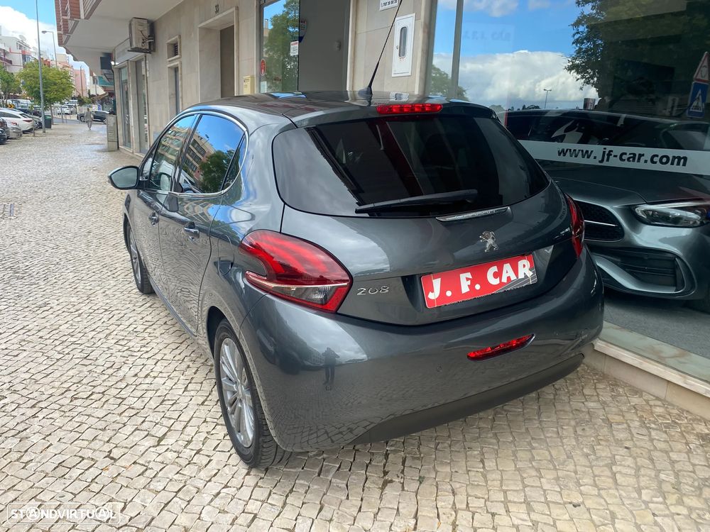 Peugeot 208 PureTech 110 Stop & Start Allure - 8
