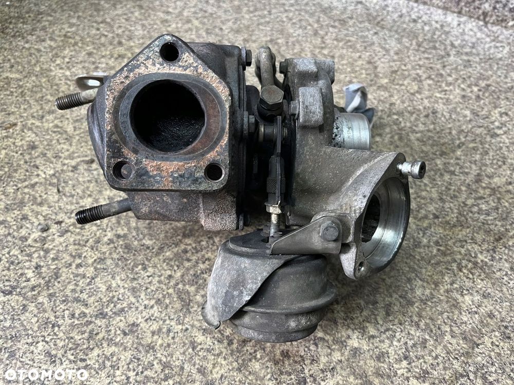 Turbina turbo gruszka turbosprezarka GARRETT BMW X3 E83 2.0 D M47 - 2