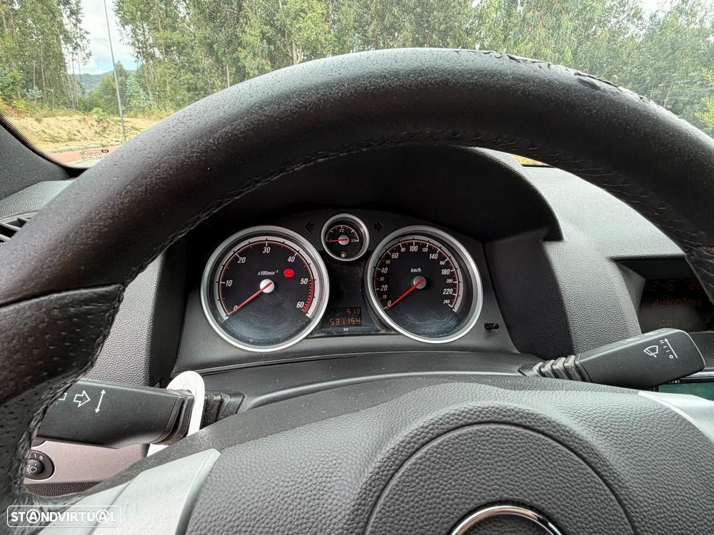 Opel Astra GTC 1.7 CDTI - 7