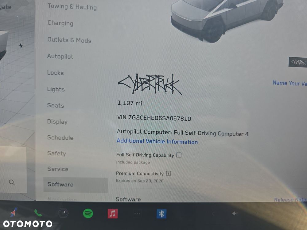 Tesla Cybertruck - 15