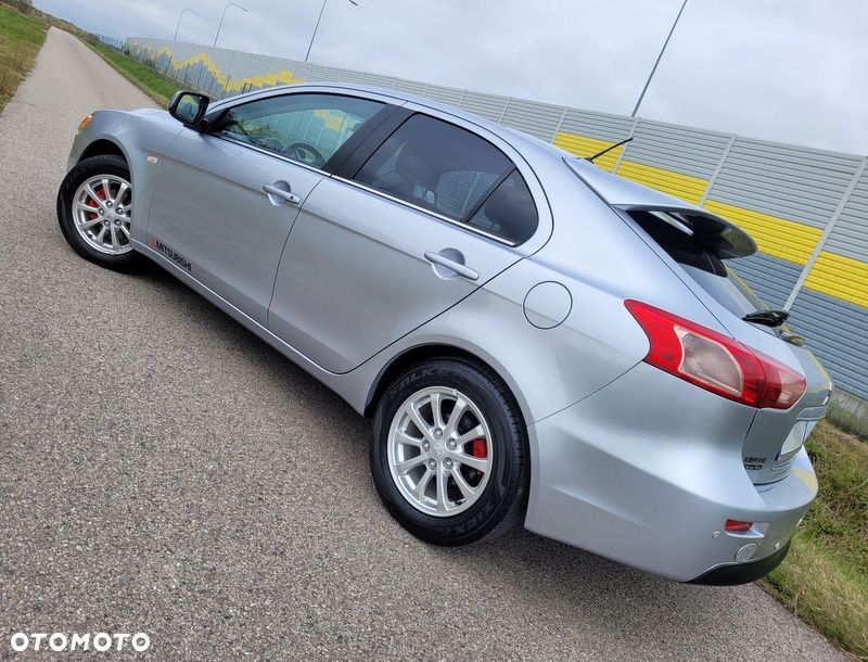 Mitsubishi Lancer - 26