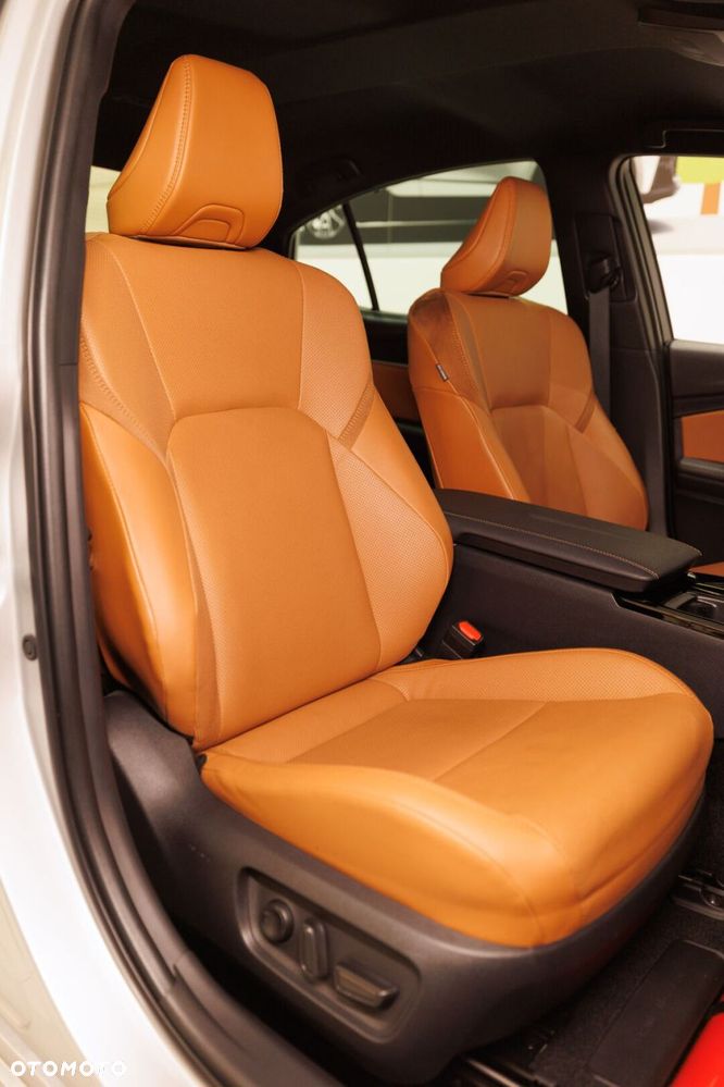 Toyota Camry - 20