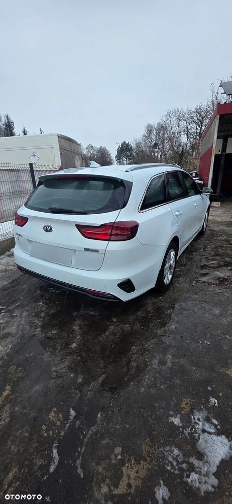 Kia Ceed 1.6 CRDi SCR L Business Line - 4