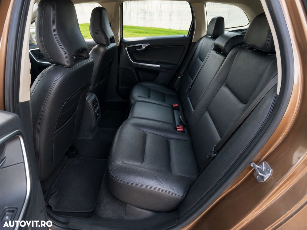 Volvo XC 60 - 11