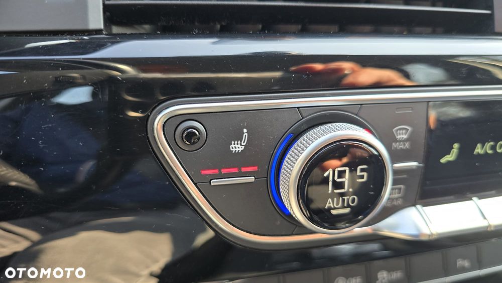 Audi A4 Limousine - 21