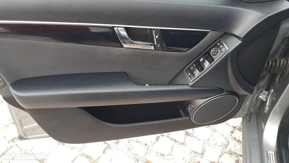 Mercedes-Benz C 200 CDi Elegance BE Aut. - 28