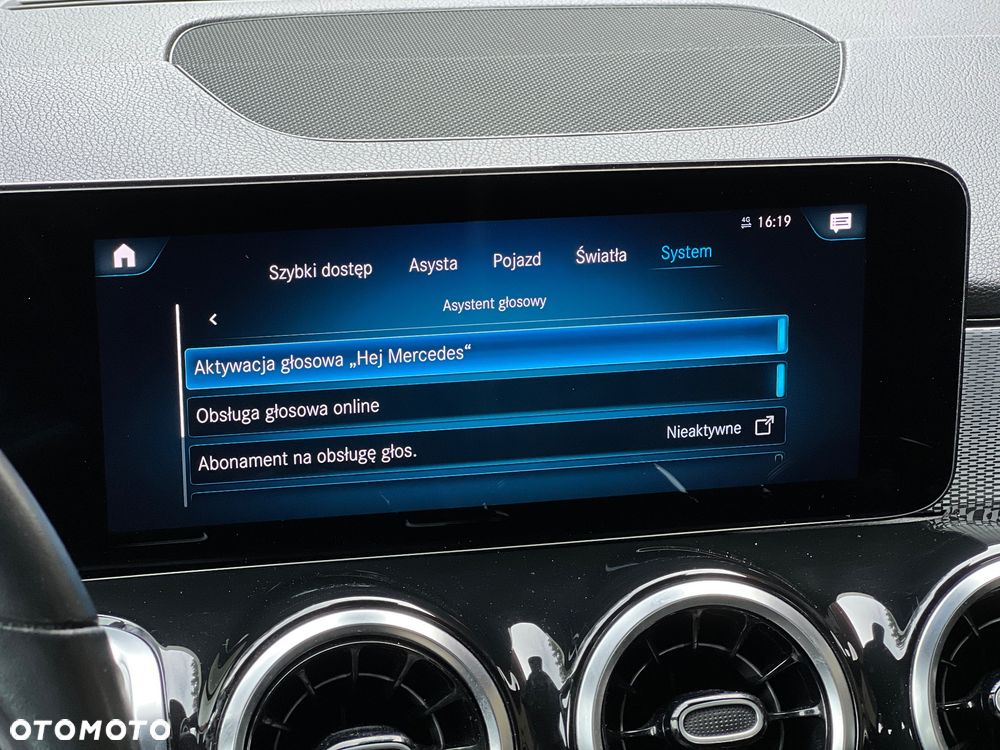 Mercedes-Benz GLB 200 Style 7G-DCT - 34