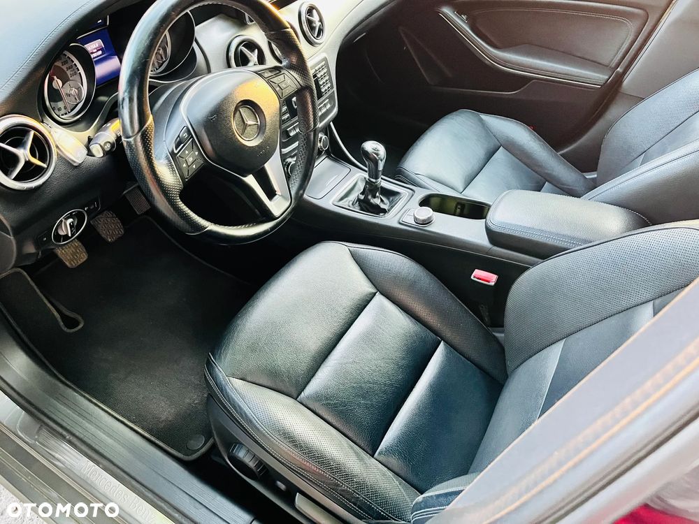 Mercedes-Benz CLA 180 - 7