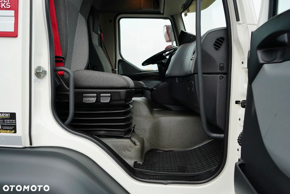 Renault / D 16 / 250 / ACC / E 6 / FIRANKA + WINDA / ŁAD. 7 886 KG / 20 PALET - 25