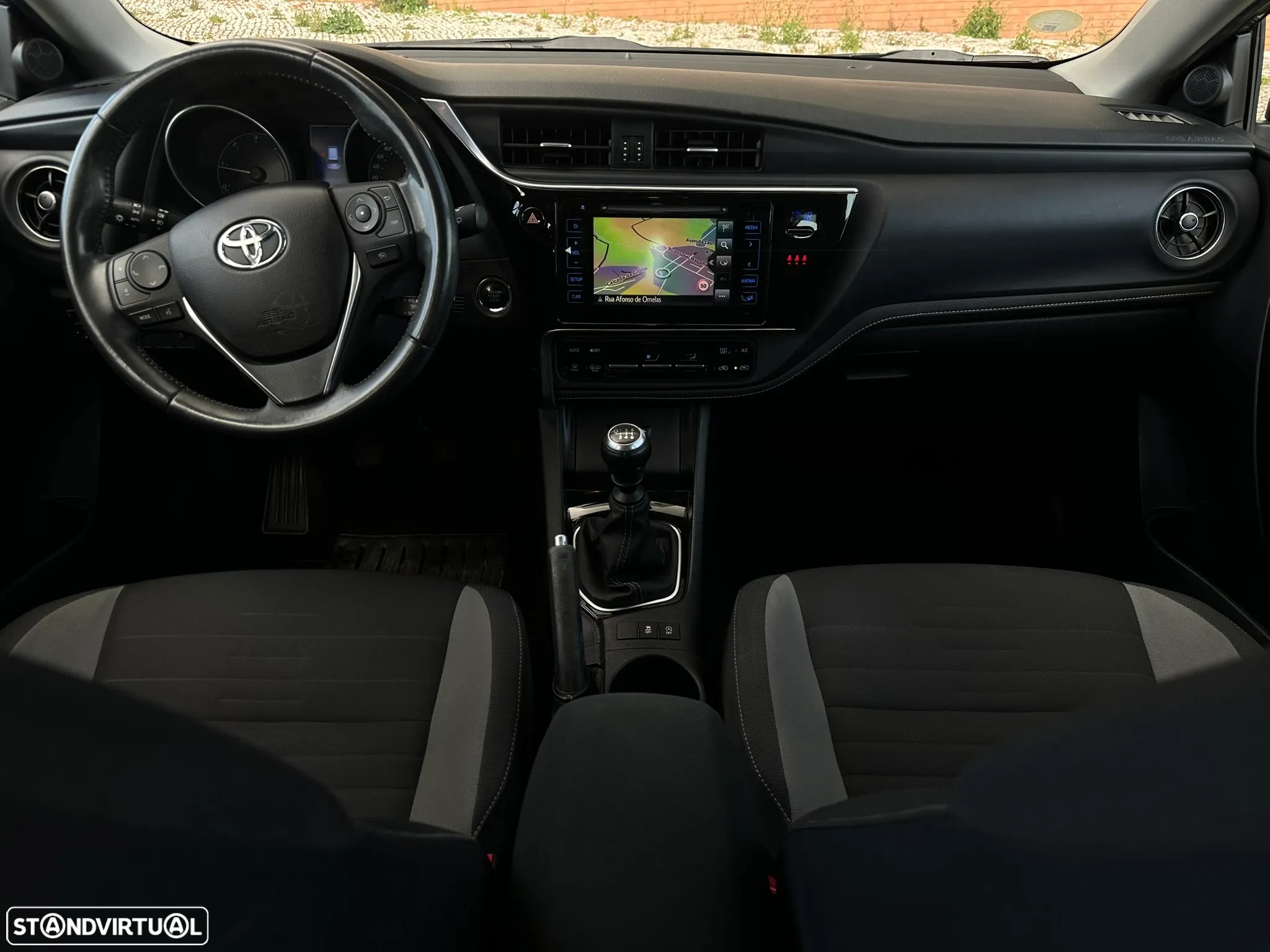 Toyota Auris Touring Sports 1.6 D-4D Comfort +P.Sport+Navi - 9