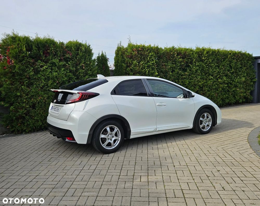 Honda Civic 1.8 i-VTEC Lifestyle - 9