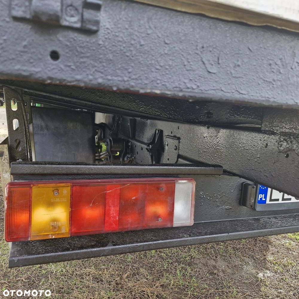 Mercedes-Benz VARIO 614 d - 8