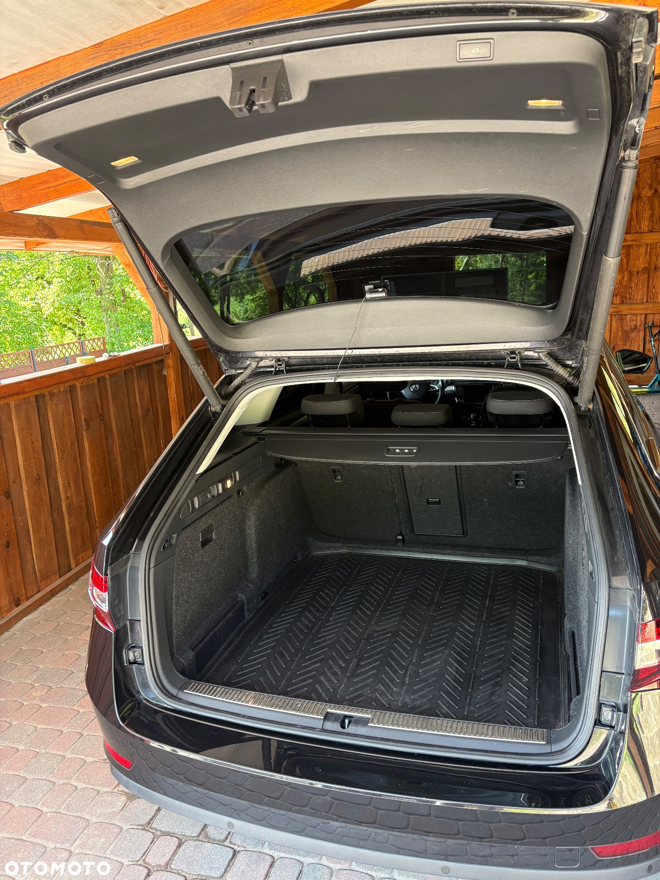 Skoda Superb 1.4 TSI ACT Sportline DSG - 32