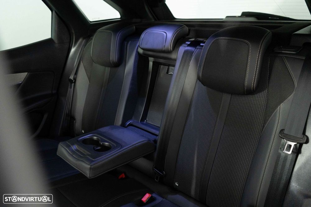 Peugeot 3008 1.6 Hybrid GT e-EAT8 - 9