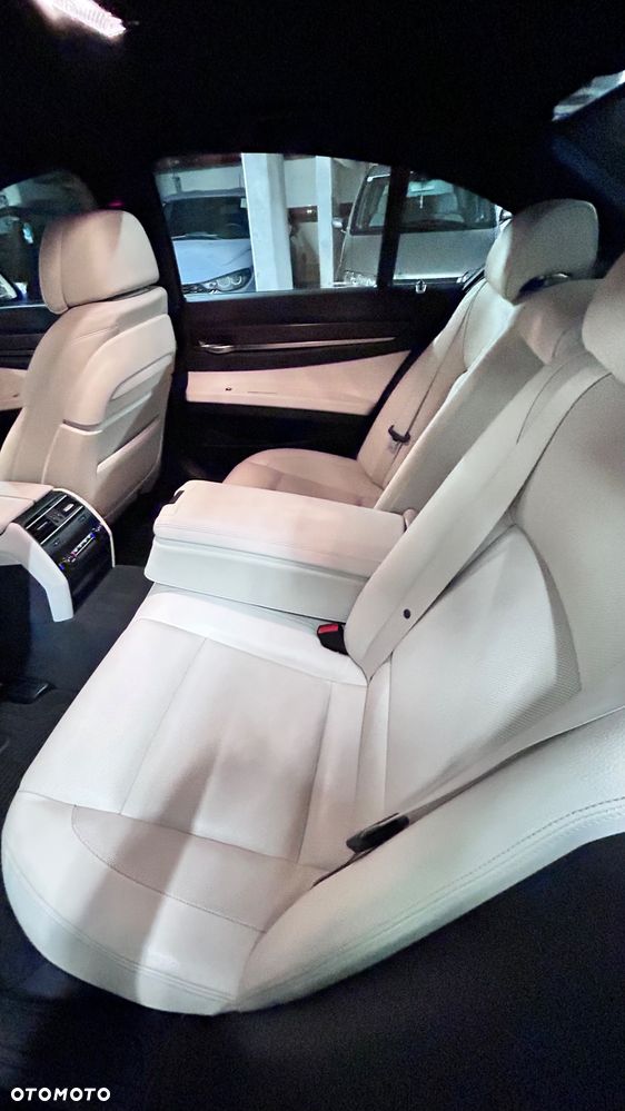 BMW Seria 7 730d xDrive - 13