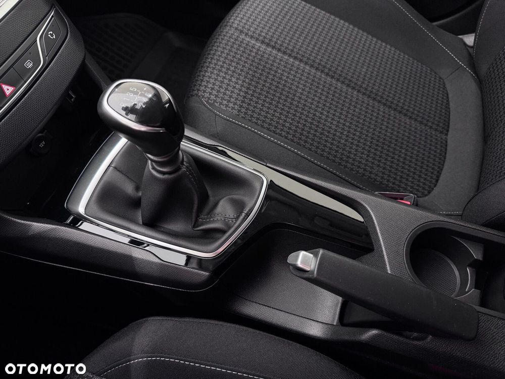 Peugeot 308 1.2 PureTech Active S&S - 26