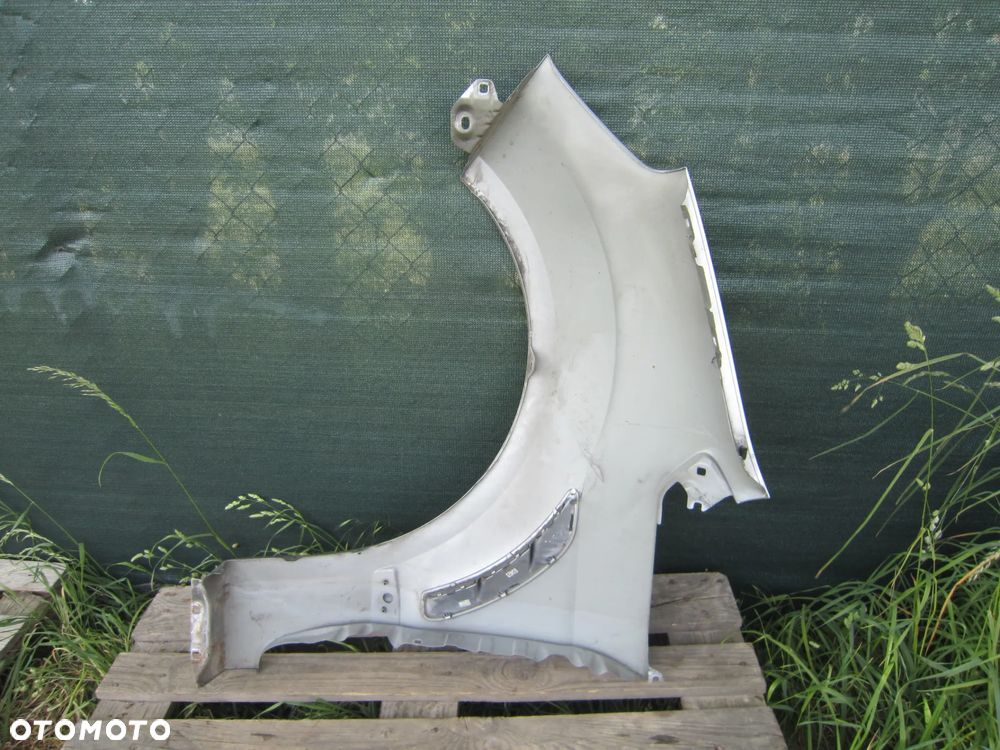 Błotnik przód przedni prawy Ford S-Max Mk.1 76 - 8