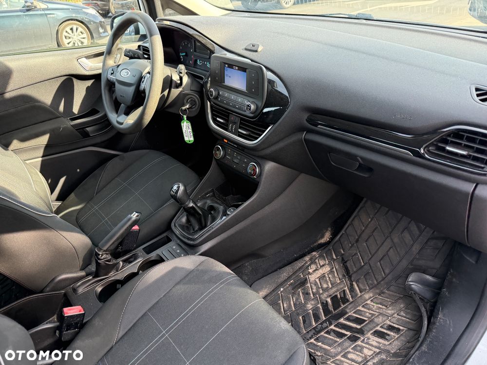 Ford Fiesta 1.1 Trend - 16