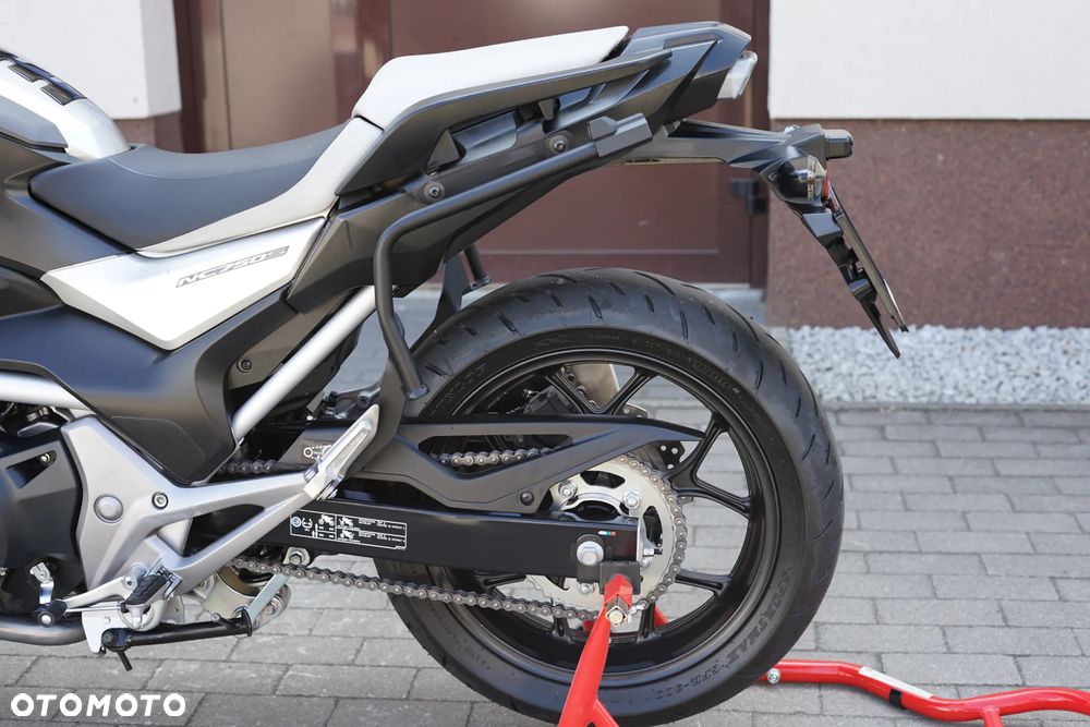 Honda NC - 25