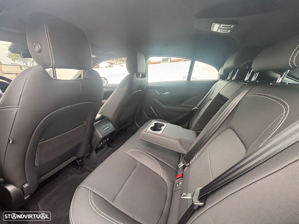 Jaguar I-Pace EV400 R-Dynamic HSE AWD - 17