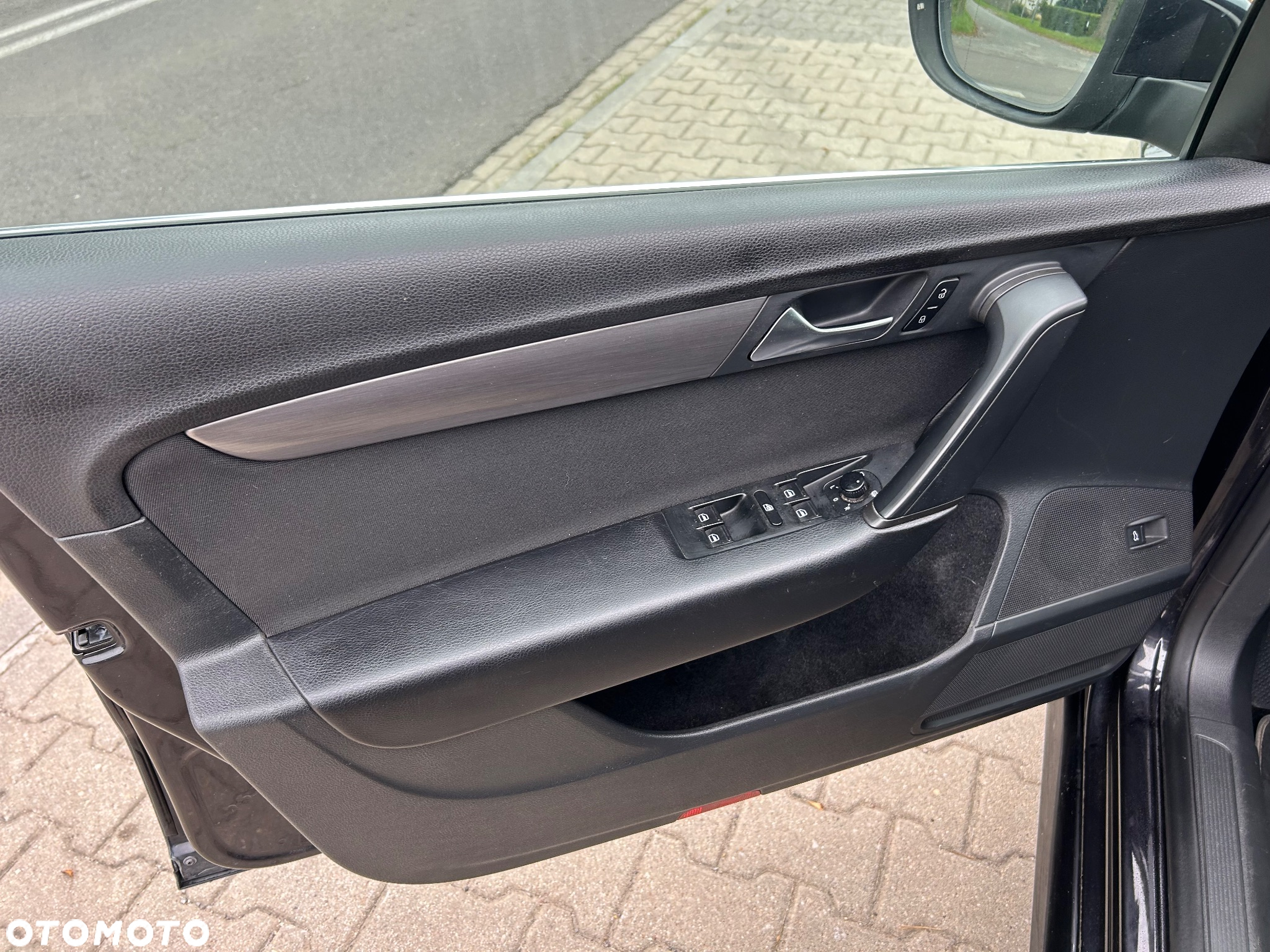 Volkswagen Passat - 28